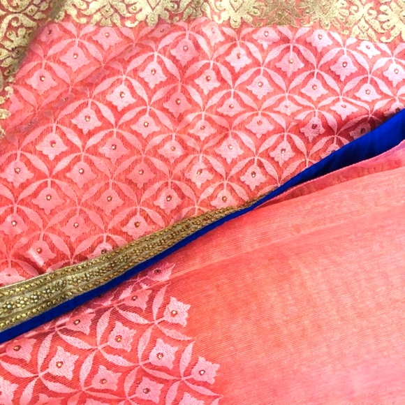 Peach joot saree with contrast blouse - Picture 4 of 8